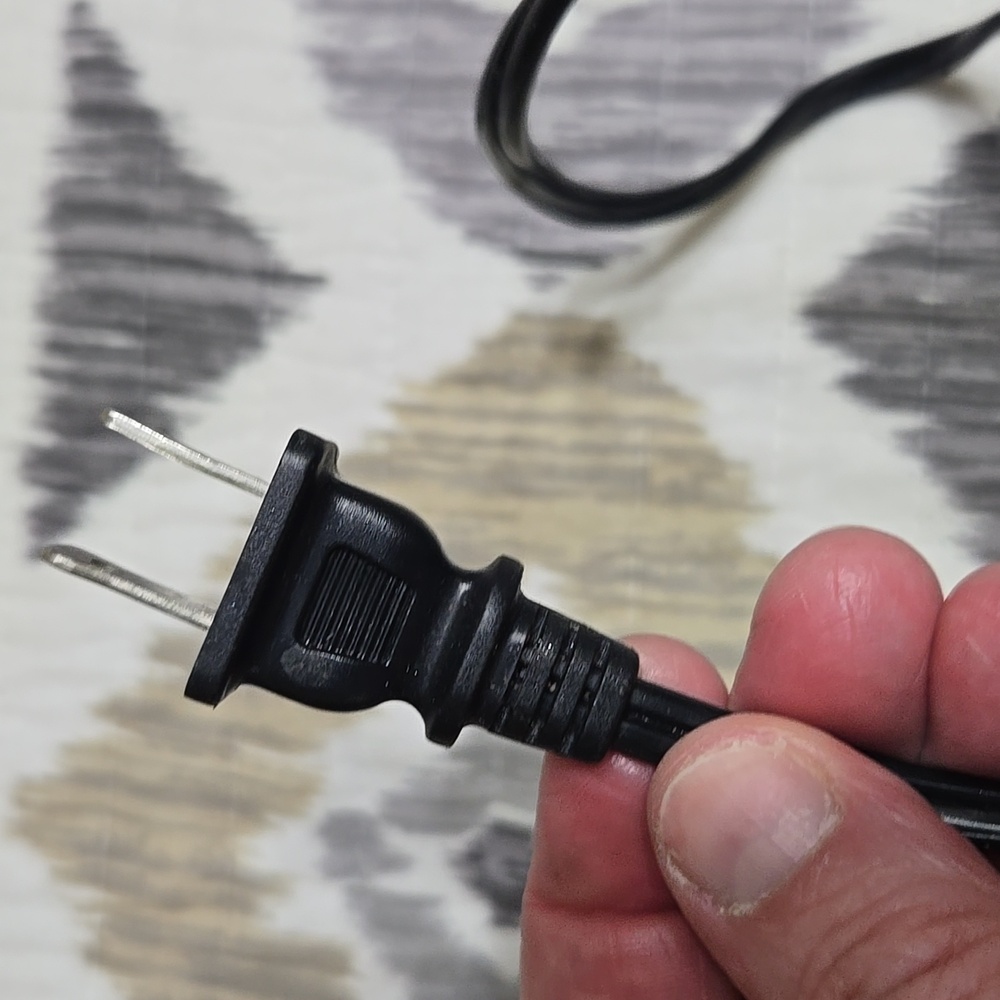 Curling Iron - Picture 6 of 7